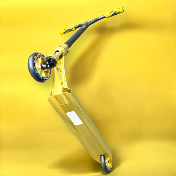 Трюковый самокат Micar Kick Gold